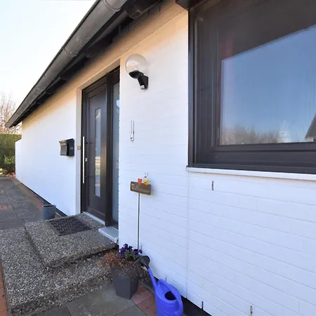 度假居 Haus Schwalbennest 达默